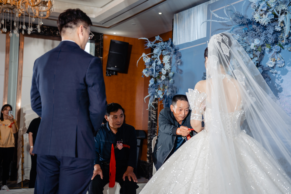 Li & Huang